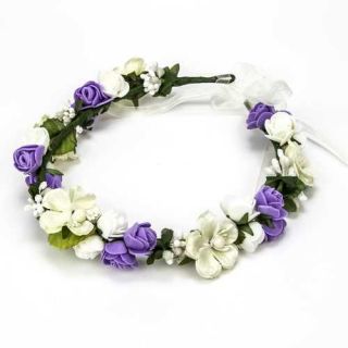 Coronita de flores blancas y lilas
